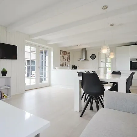 Mysigt Hem I Med Havsutsikt * Ebeltoft