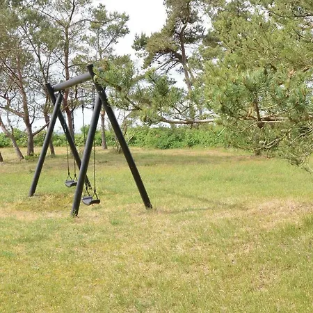 Mysigt Hem I Med Havsutsikt